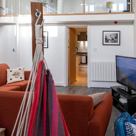 Stunning Mezzanine Apartment Near City Centre Cardiff Exteriér fotografie